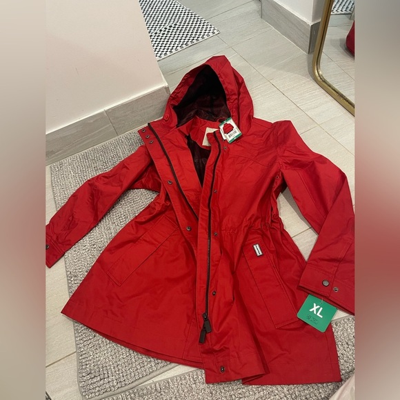 Hunter Jackets & Blazers - NWT Hunter hooded zipper closure rain coat size XL